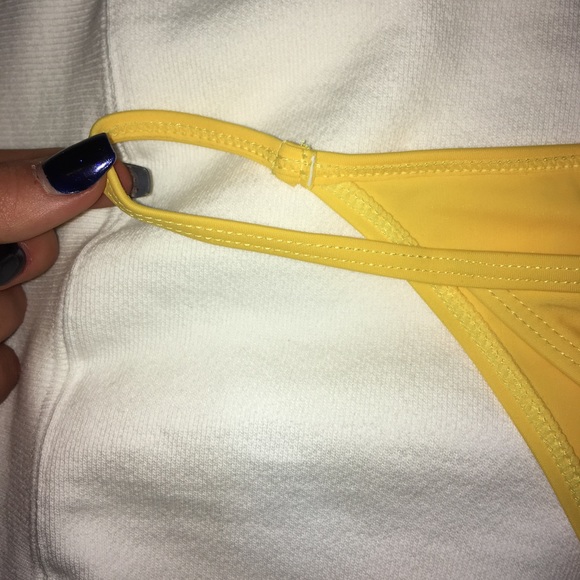 Yellow string bikini bottom - Picture 3 of 3